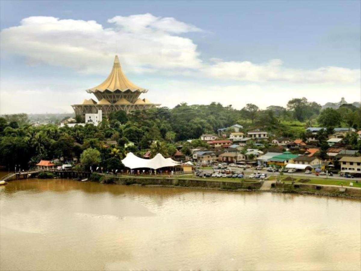 Harbour View Hotel Kuching Exterior foto